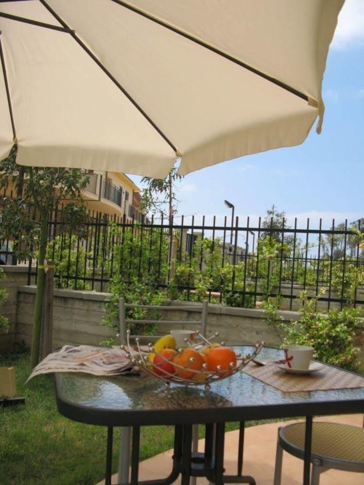 Villa Nebros Di Baia Nebrodi Residence SantʼAgata di Militello Екстериор снимка